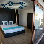 Apartment Queen's Penthouse