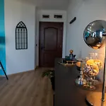 Queen's Penthouse Apartment