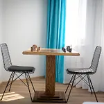 Queen's Penthouse Apartment *