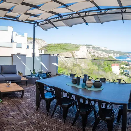 Queen's Penthouse شقة