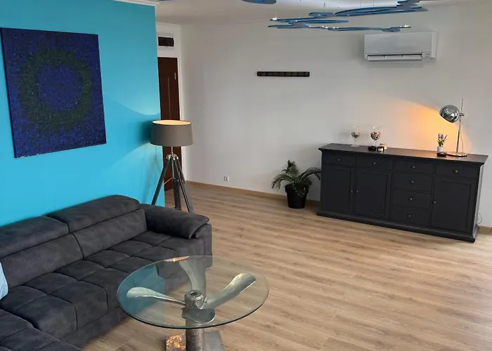 Апартаменти Queen's Penthouse *