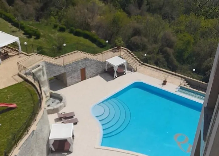 Queen's Penthouse Апартаменти