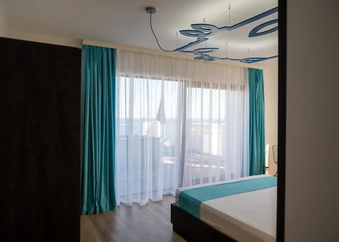 Апартаменти Queen's Penthouse *