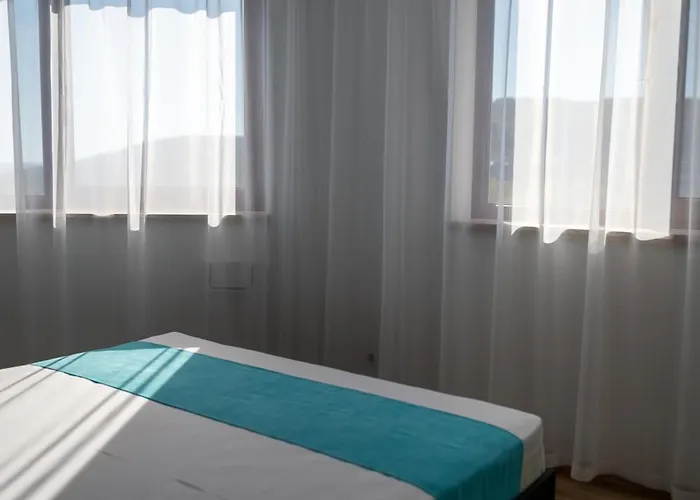 Апартаменти Queen's Penthouse *