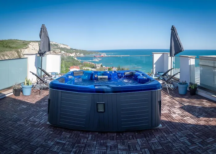 Апартаменти Queen's Penthouse